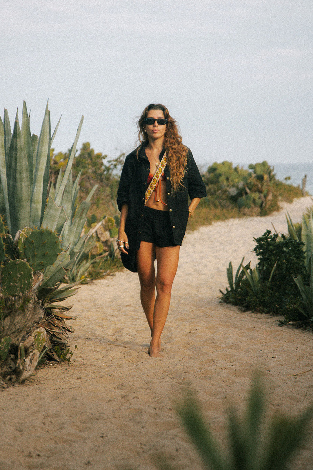 SHORTS FOXY SARJA BORDADA CASHMERE BLACK