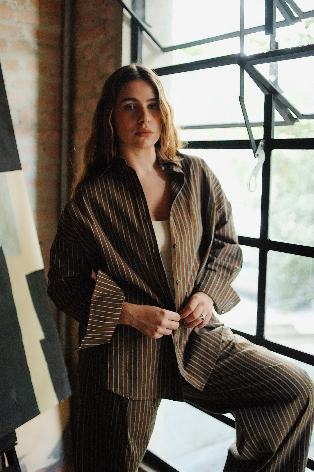 CAMISA ANDROGYNE ALGODÃO LISTRADO BROWN