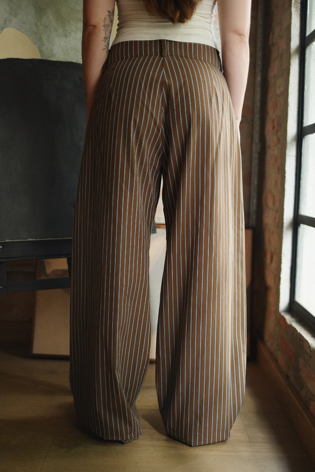 CALÇA ANDROGYNE  2.0 ALGODÃO LISTRADO BROWN