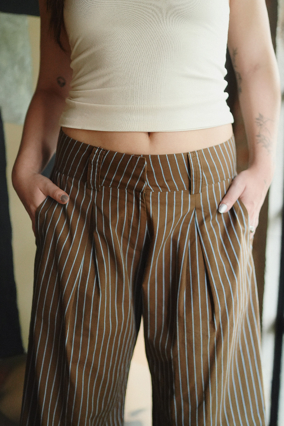 CALÇA ANDROGYNE  2.0 ALGODÃO LISTRADO BROWN